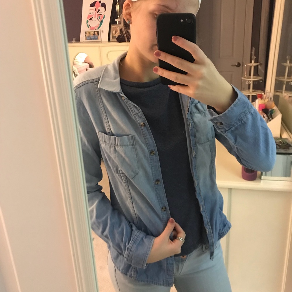 Lauren Conrad ombré light wash denim jacket